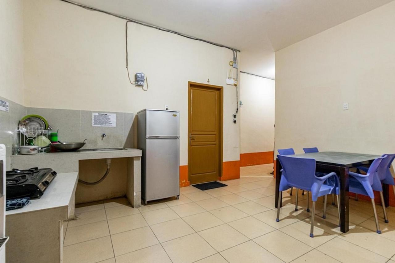Reddoorz Syariah @ Jalan Setiabudi Medan 3 Экстерьер фото