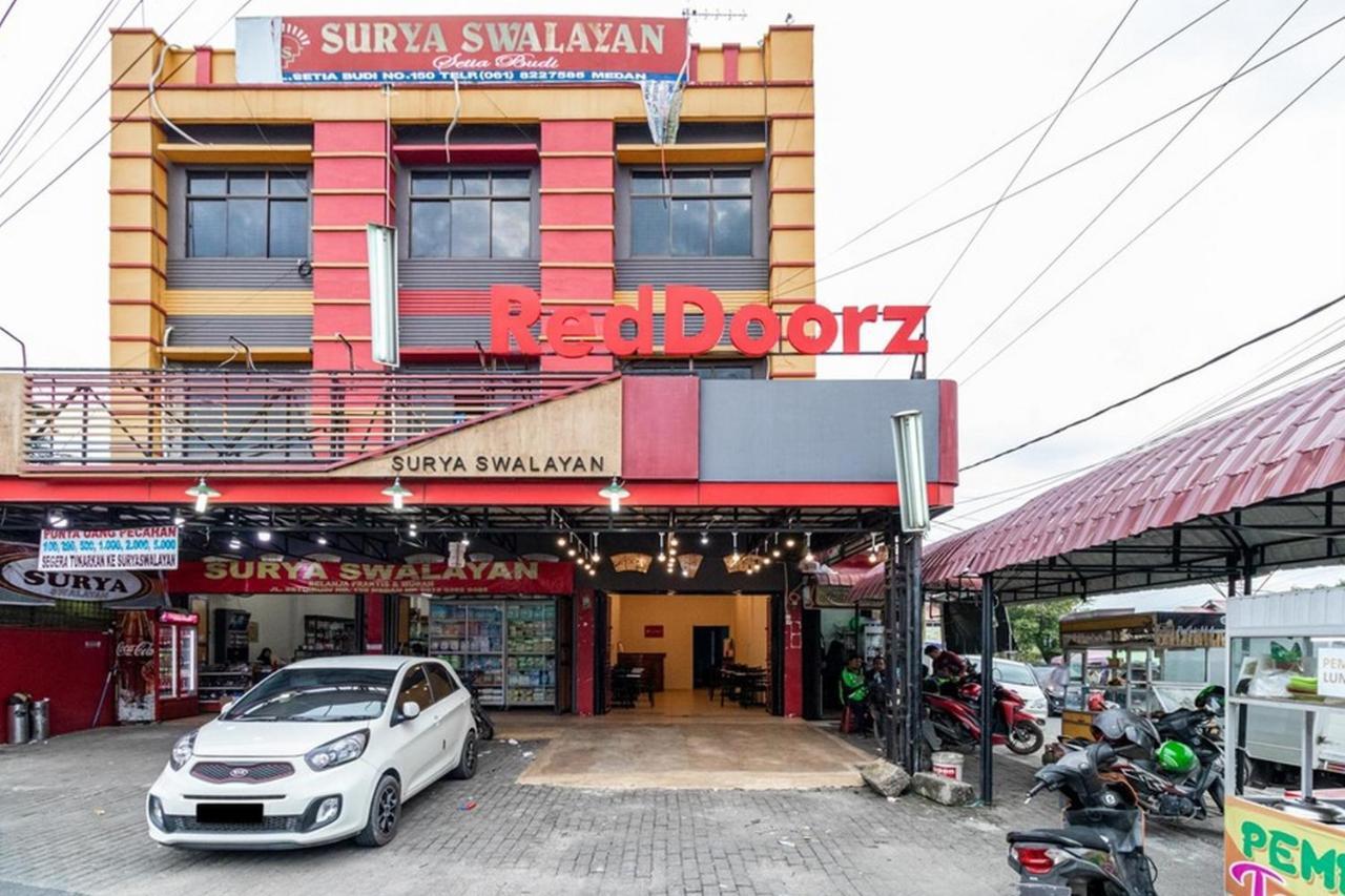 Reddoorz Syariah @ Jalan Setiabudi Medan 3 Экстерьер фото